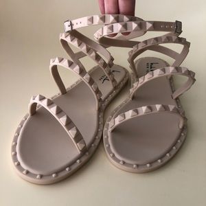 Nicole Miller Travel Sandal Sz 8